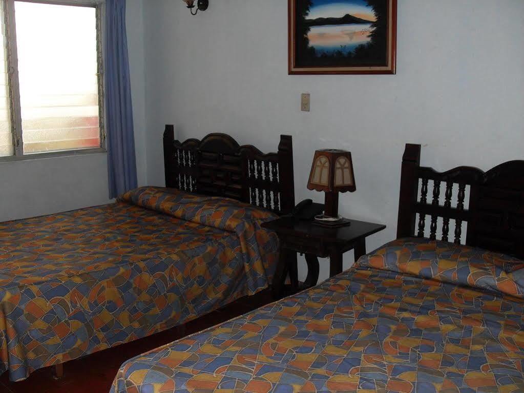 Hotel Posada Koniapan Catemaco Buitenkant foto